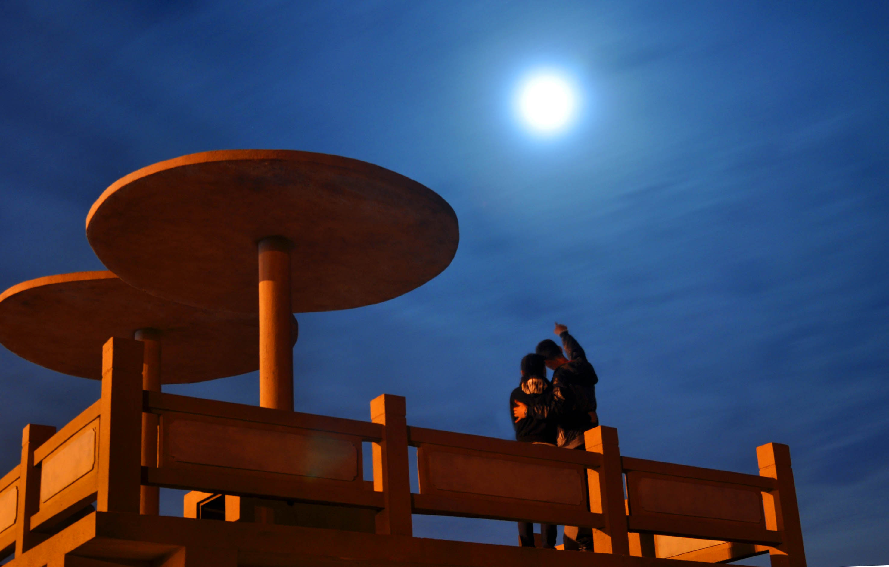 厂房仓库起火 丽水松阳消防3小时灭火“火狐电竞平台”(图2) 火狐电竞平台